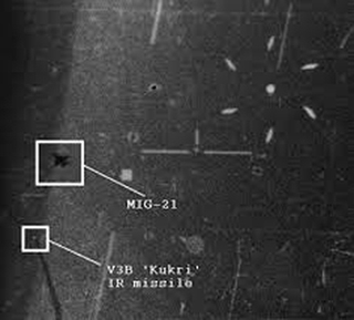 Illustration for article titled Why It's Sad That The F-22 Just Fired Its First Guided AIM-9X Sidewinder